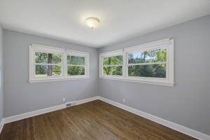 909 Forest Hill Dr-24