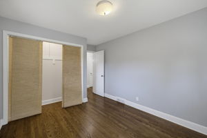 909 Forest Hill Dr-25
