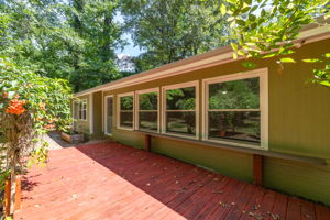 909 Forest Hill Dr-30