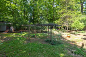 909 Forest Hill Dr-31