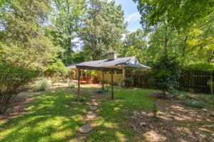 909 Forest Hill Dr-32