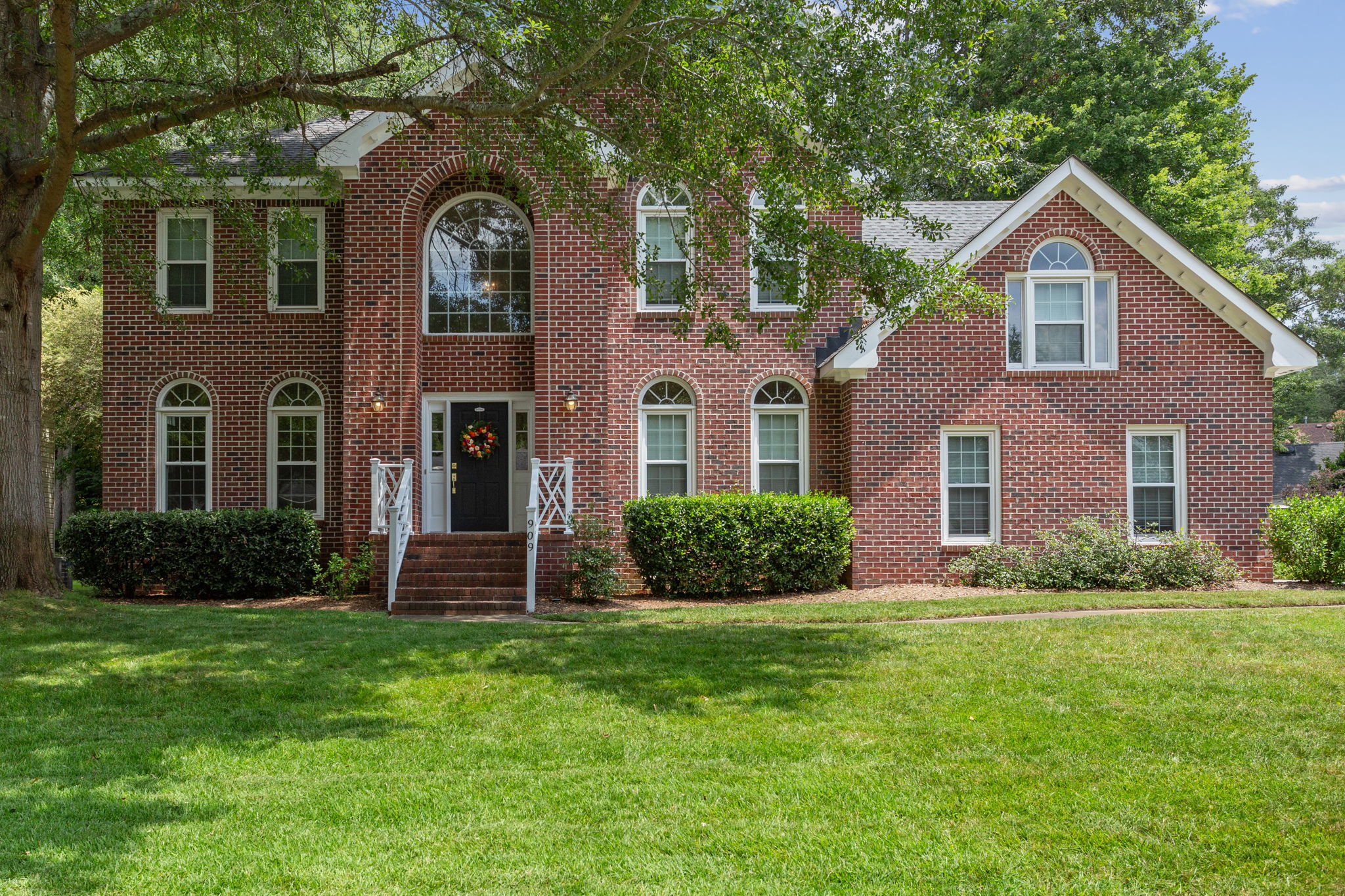 Thanks for visiting 909 Keeling Dr—don’t miss your chance to call it home!