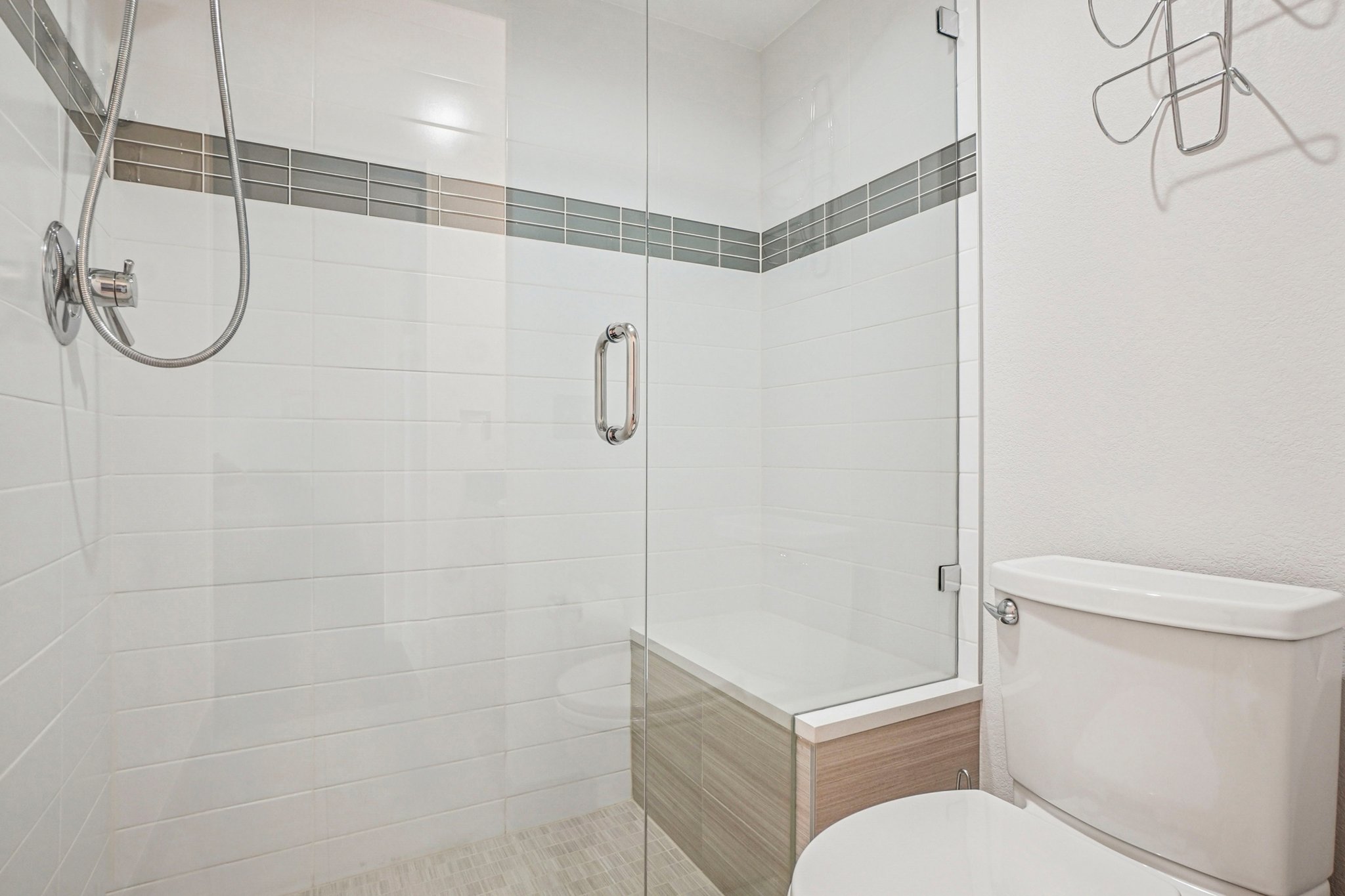 Logan St 4j-S1004-019.jpg