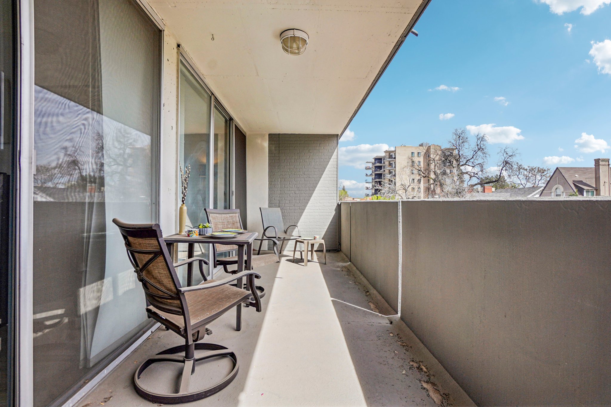 Logan St 4j-S1004-027.jpg