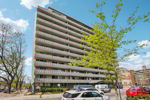 Logan St 4j-S1004-003.jpg