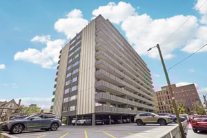 Logan St 4j-S1004-005.jpg