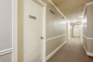 Logan St 4j-1004-903.jpg