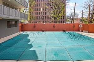 Logan St 4j-1004-912.jpg