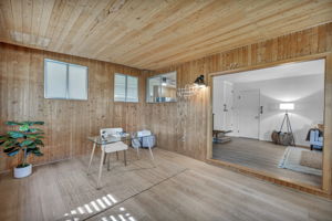  Photo 44