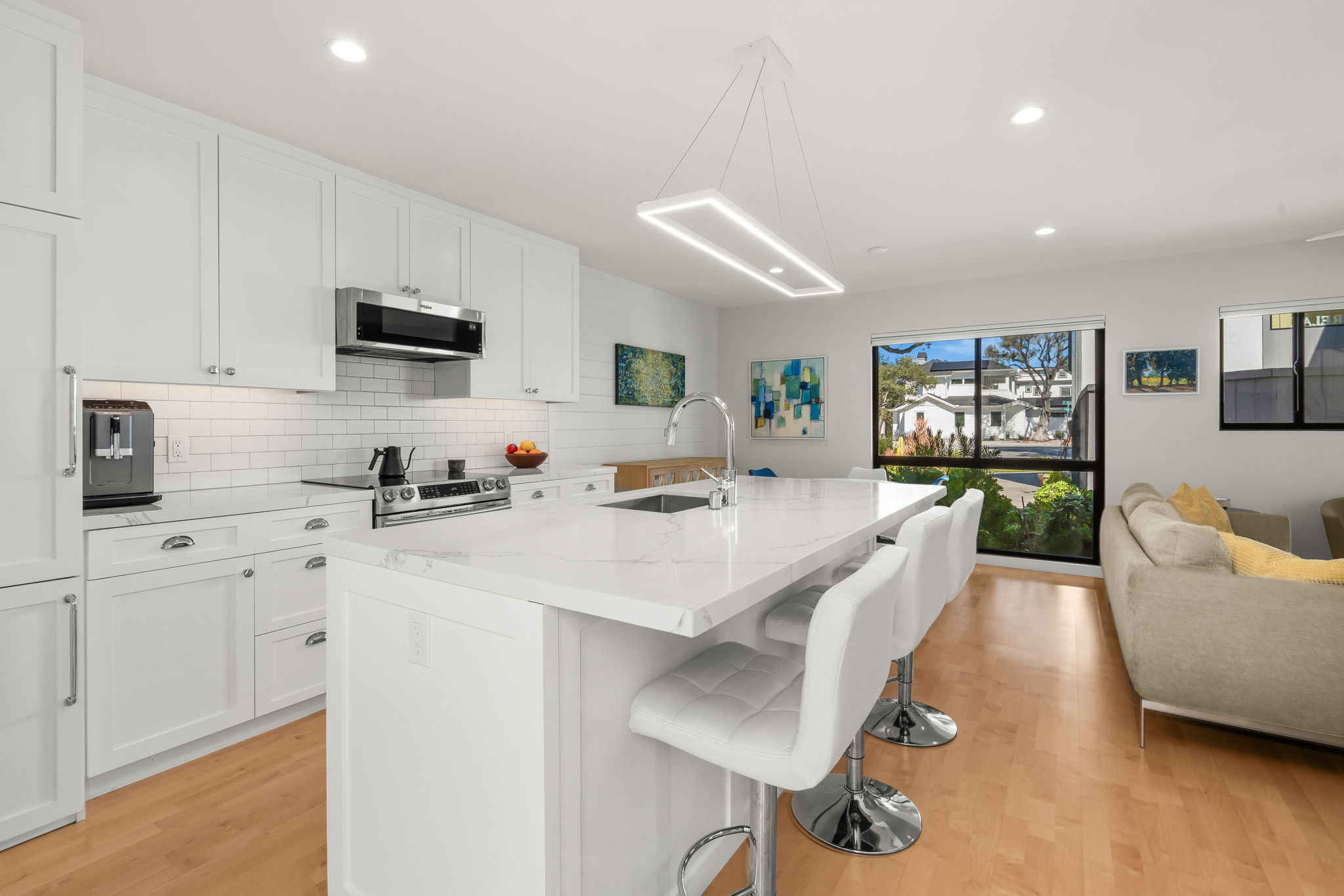 909 Olive Ave-19