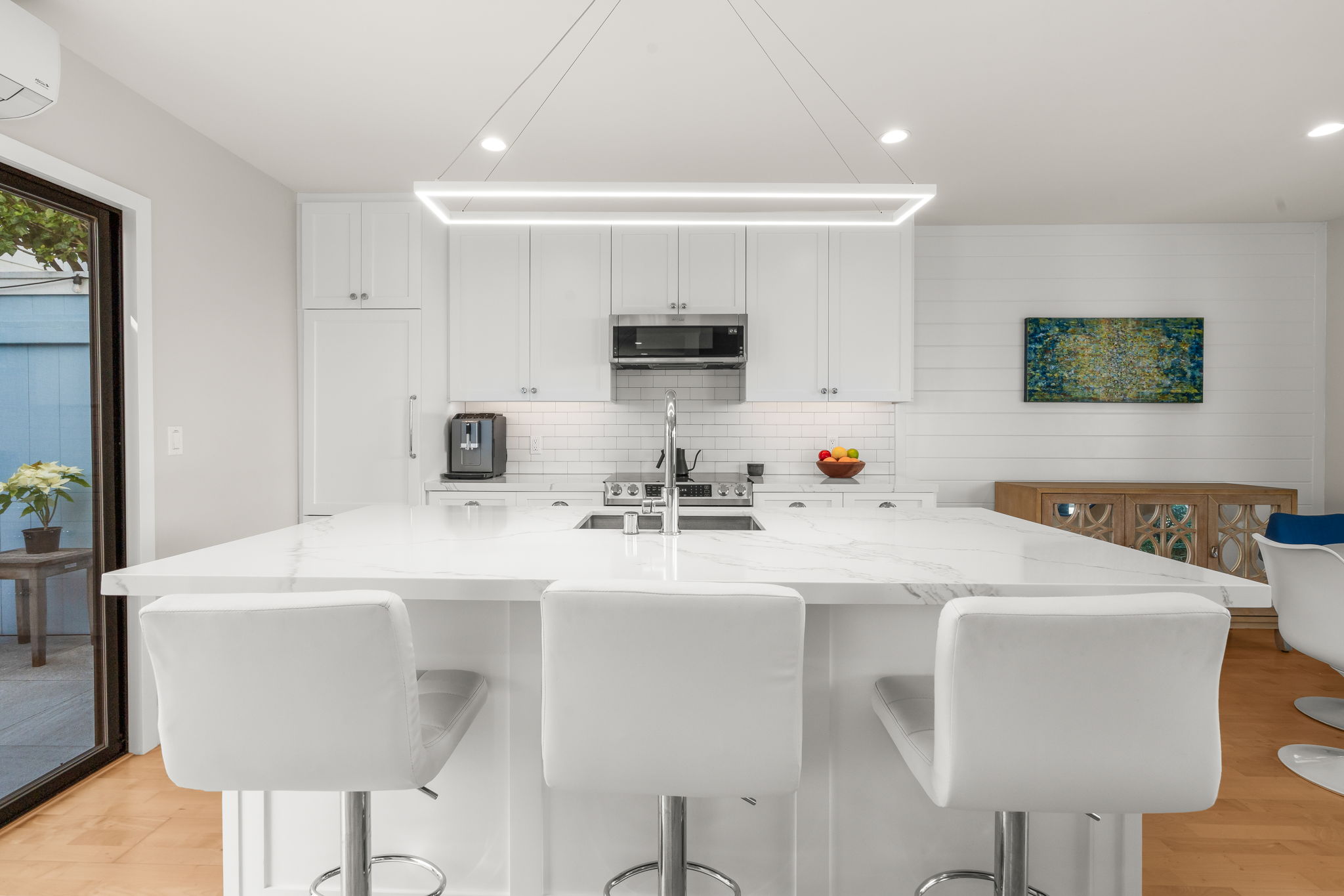 909 Olive Ave-18