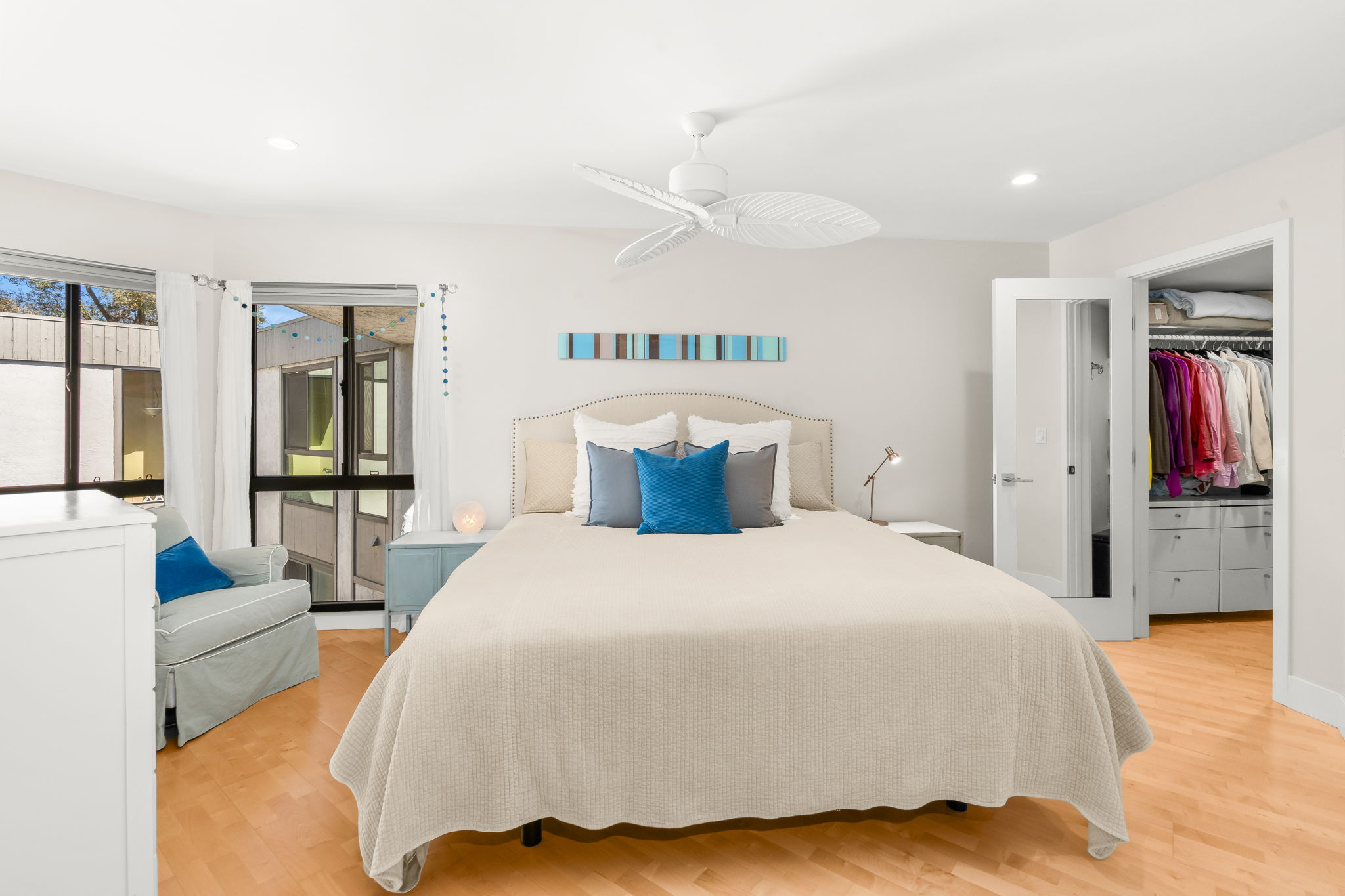 909 Olive Ave-8