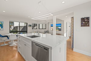 909 Olive Ave-21