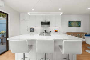 909 Olive Ave-18