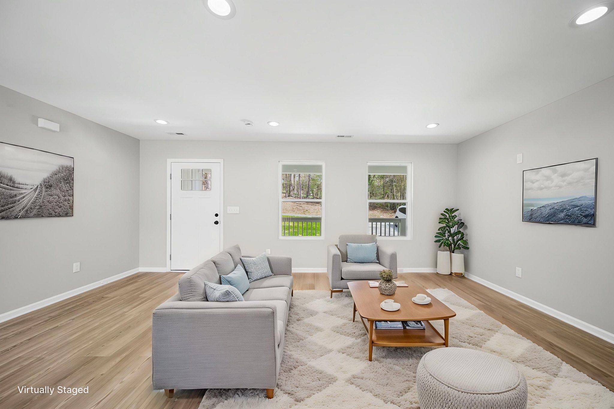 DSC04189_print virtually staged.jpeg