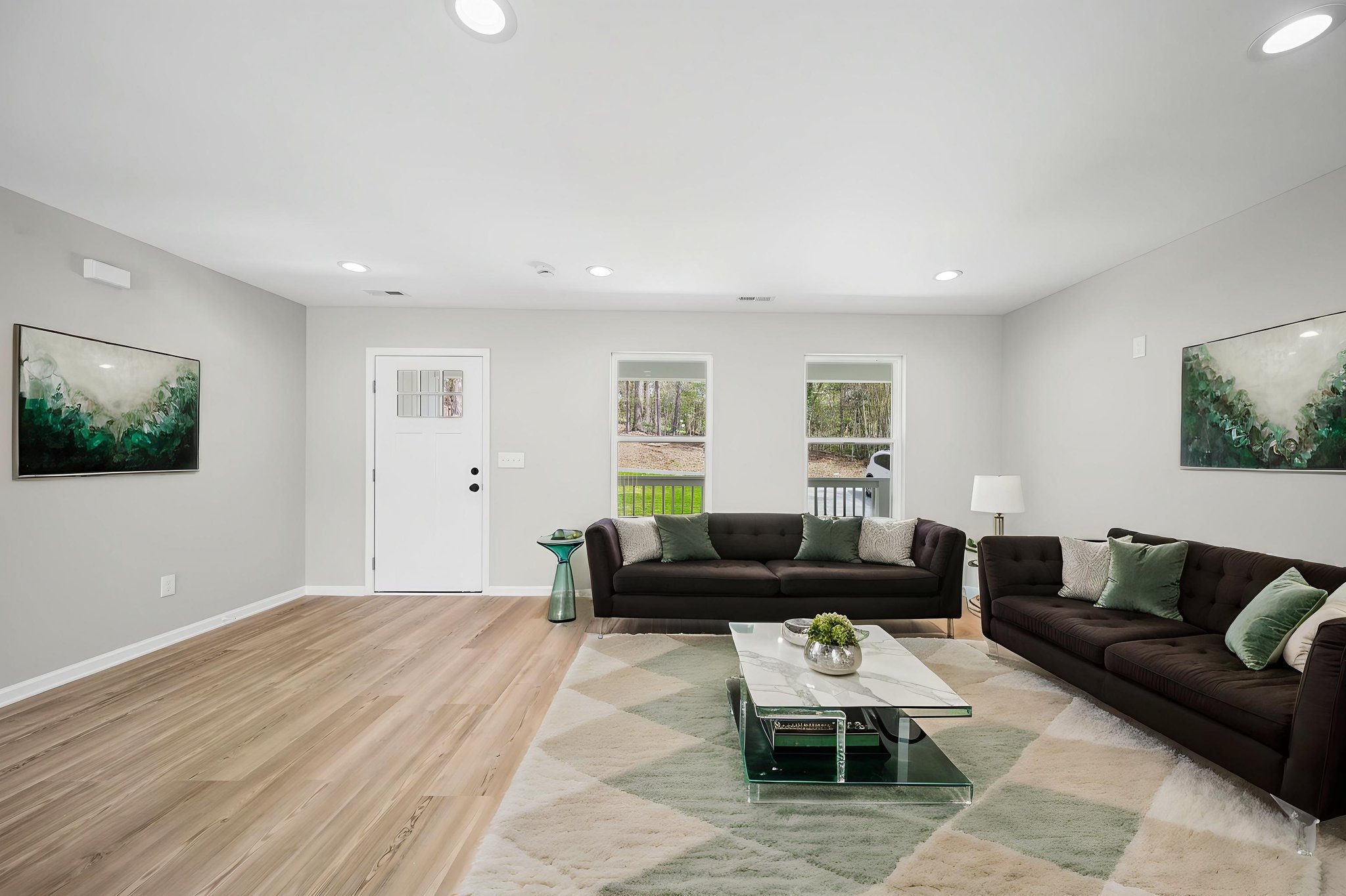 DSC04189_print virtually staged.jpeg