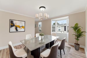 DSC06410 virtually staged.jpeg