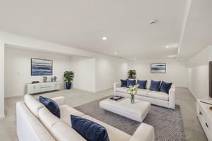 6K1A2443 virtually staged.jpeg