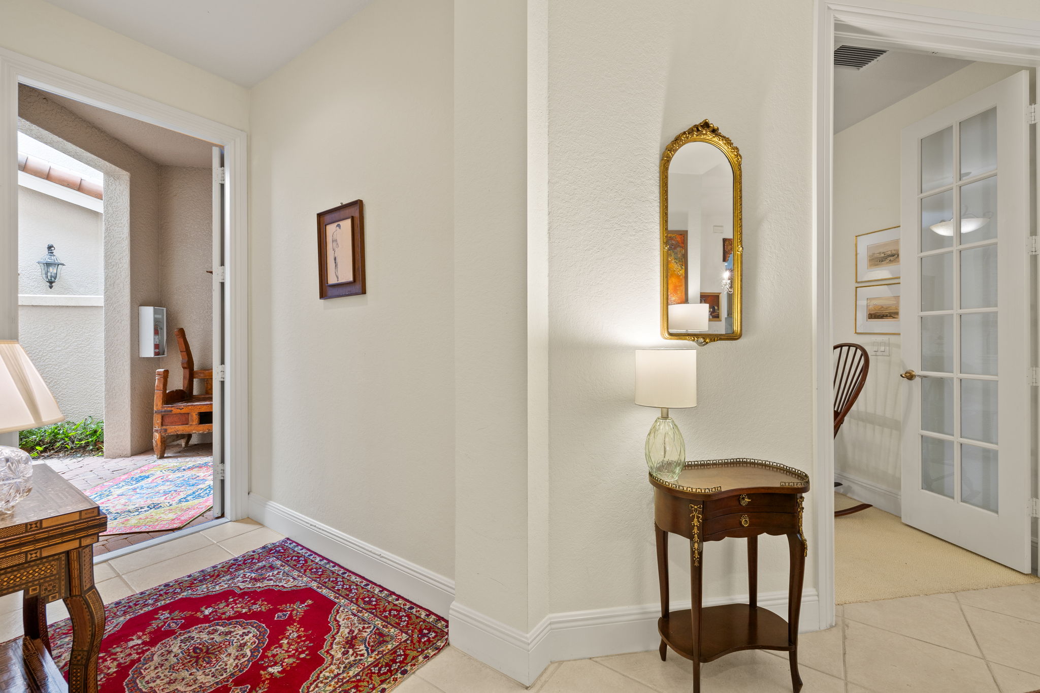 From entrance & foyer, LR straight, Dining is on L