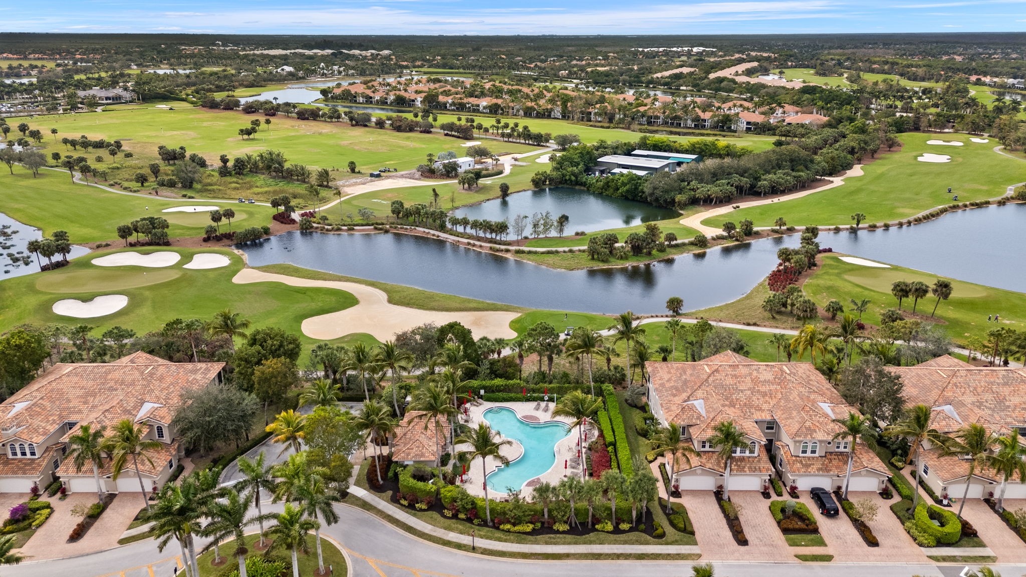 Arthur Hills course ; face challenges immediately