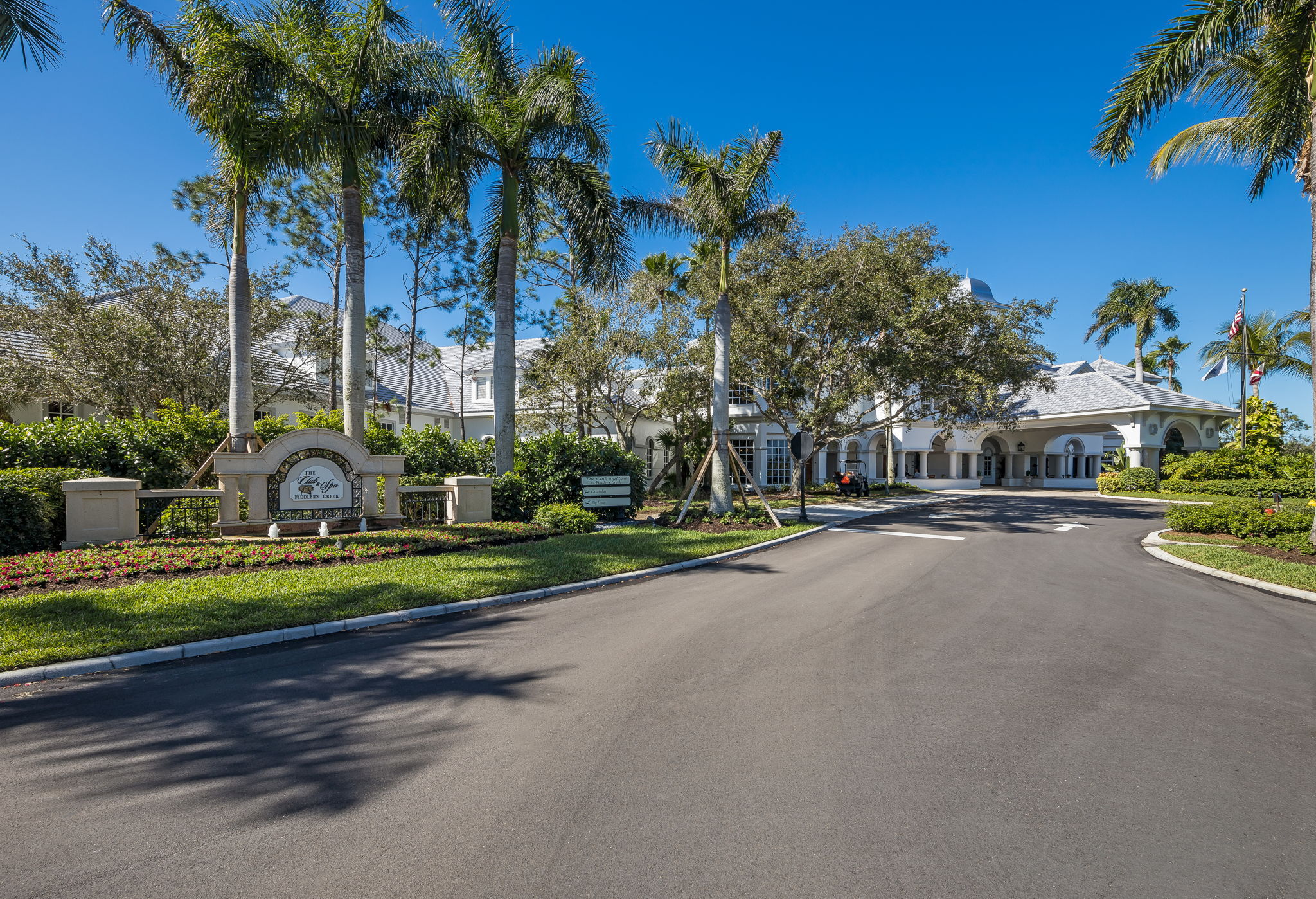 Club & Spa entrance