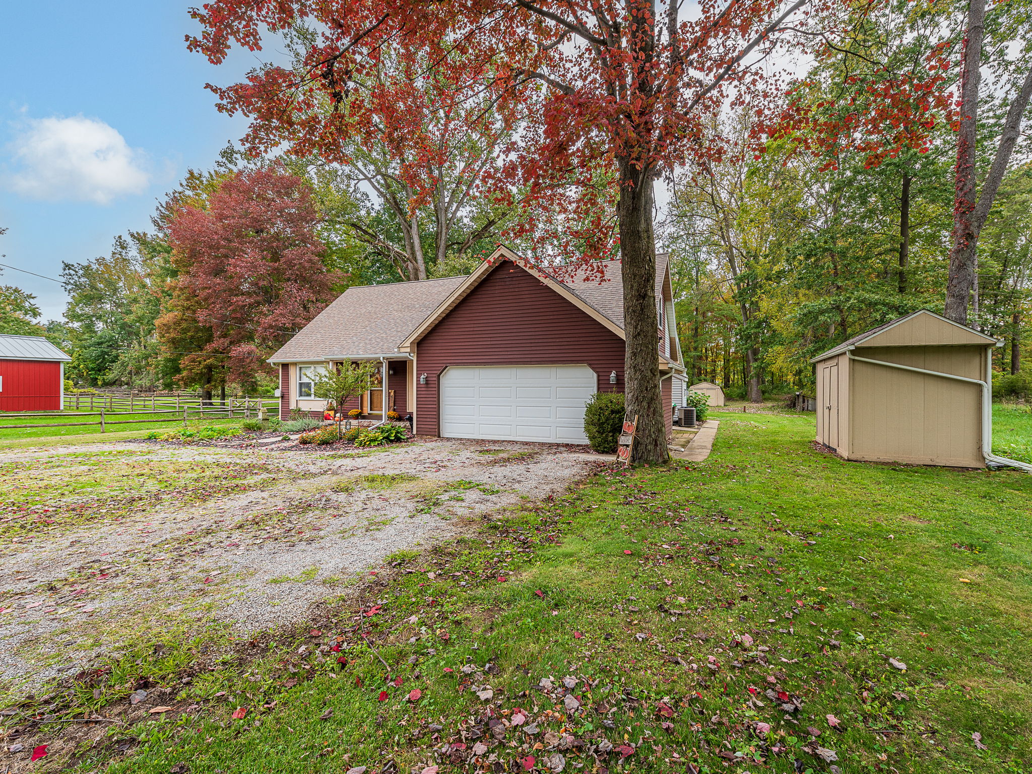 Photo 32