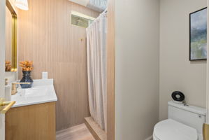  Photo 49