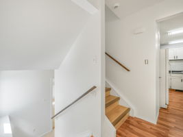  Photo 52