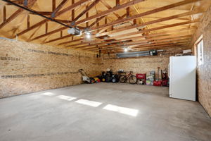  Photo 39