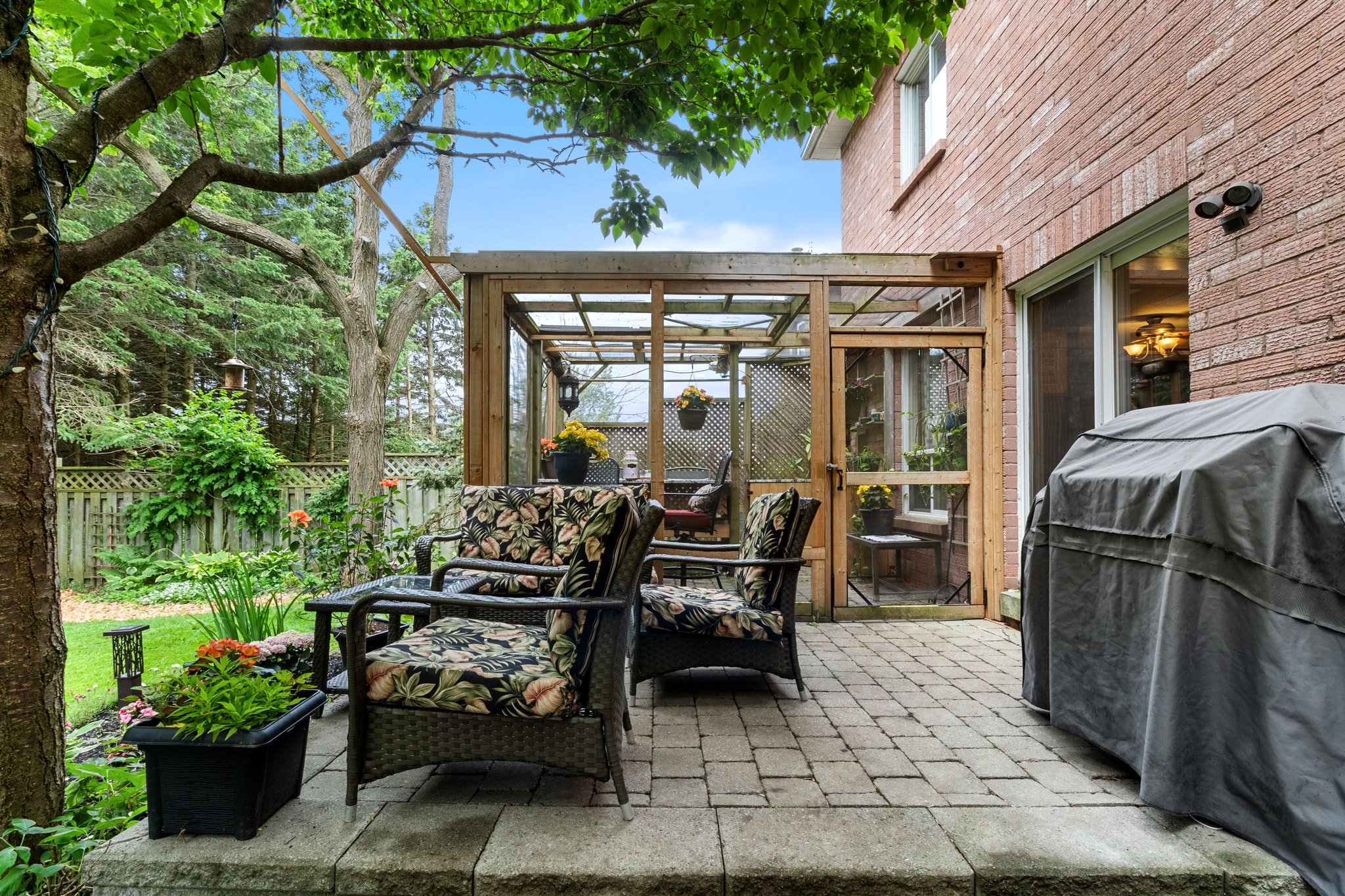 91 Dawlish Ave, Aurora, ON L4G 6R4 REALPix Interior & Real Estate