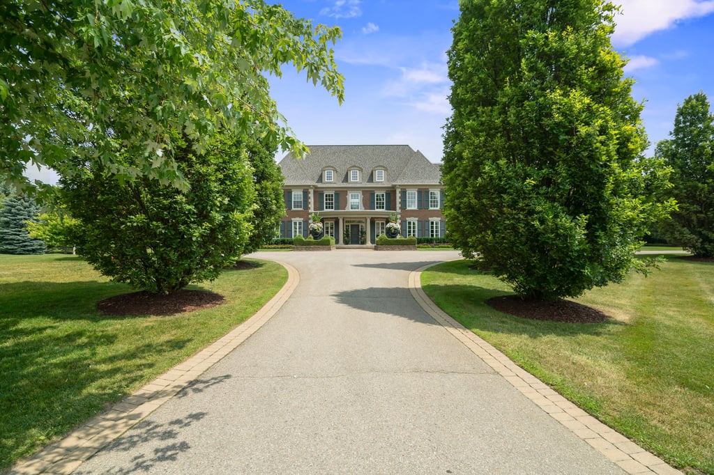 91 Fairfield Dr
