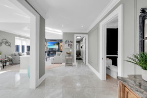  Photo 37