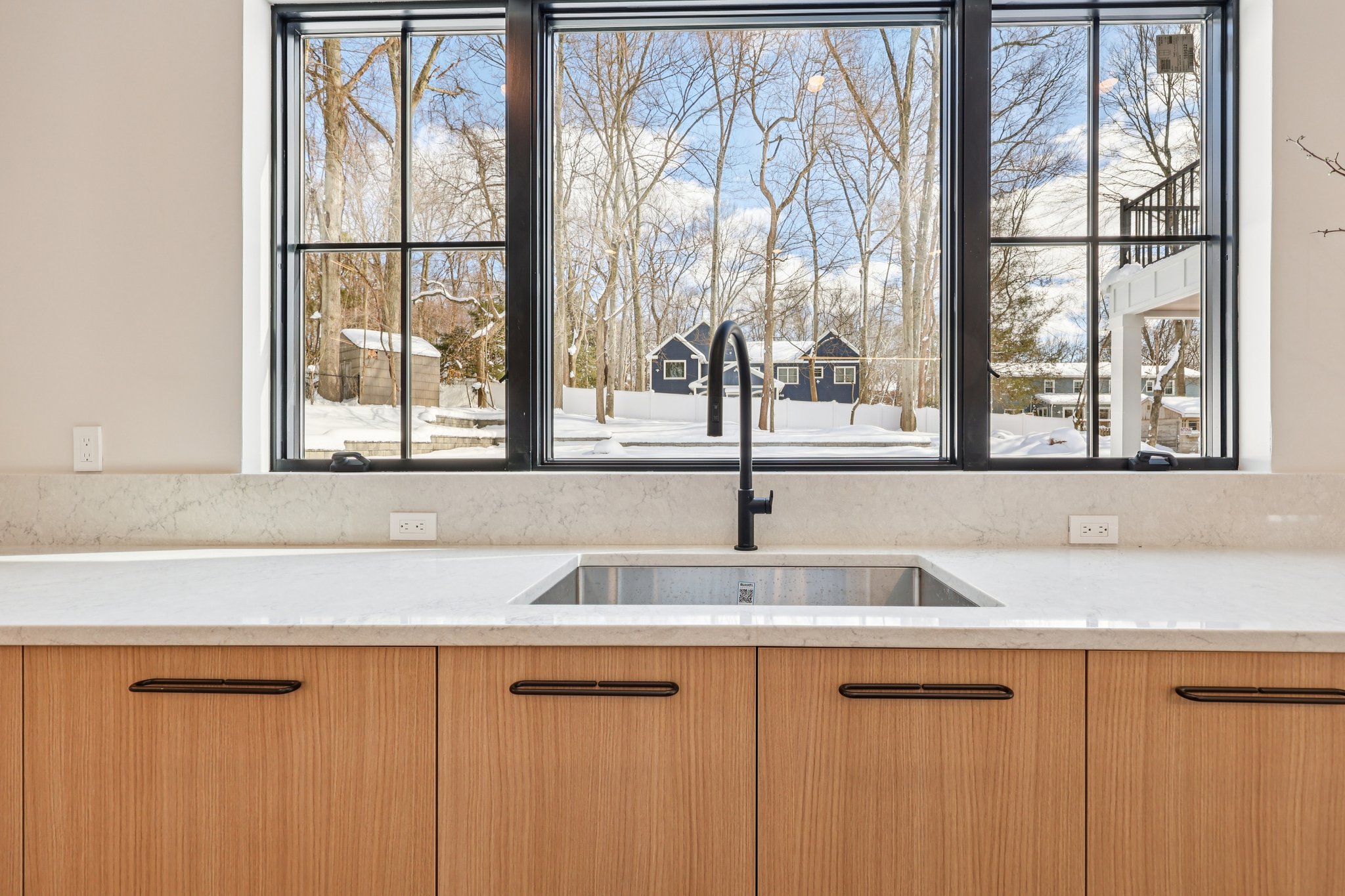 MacArthur Ave-S2502-021.jpg