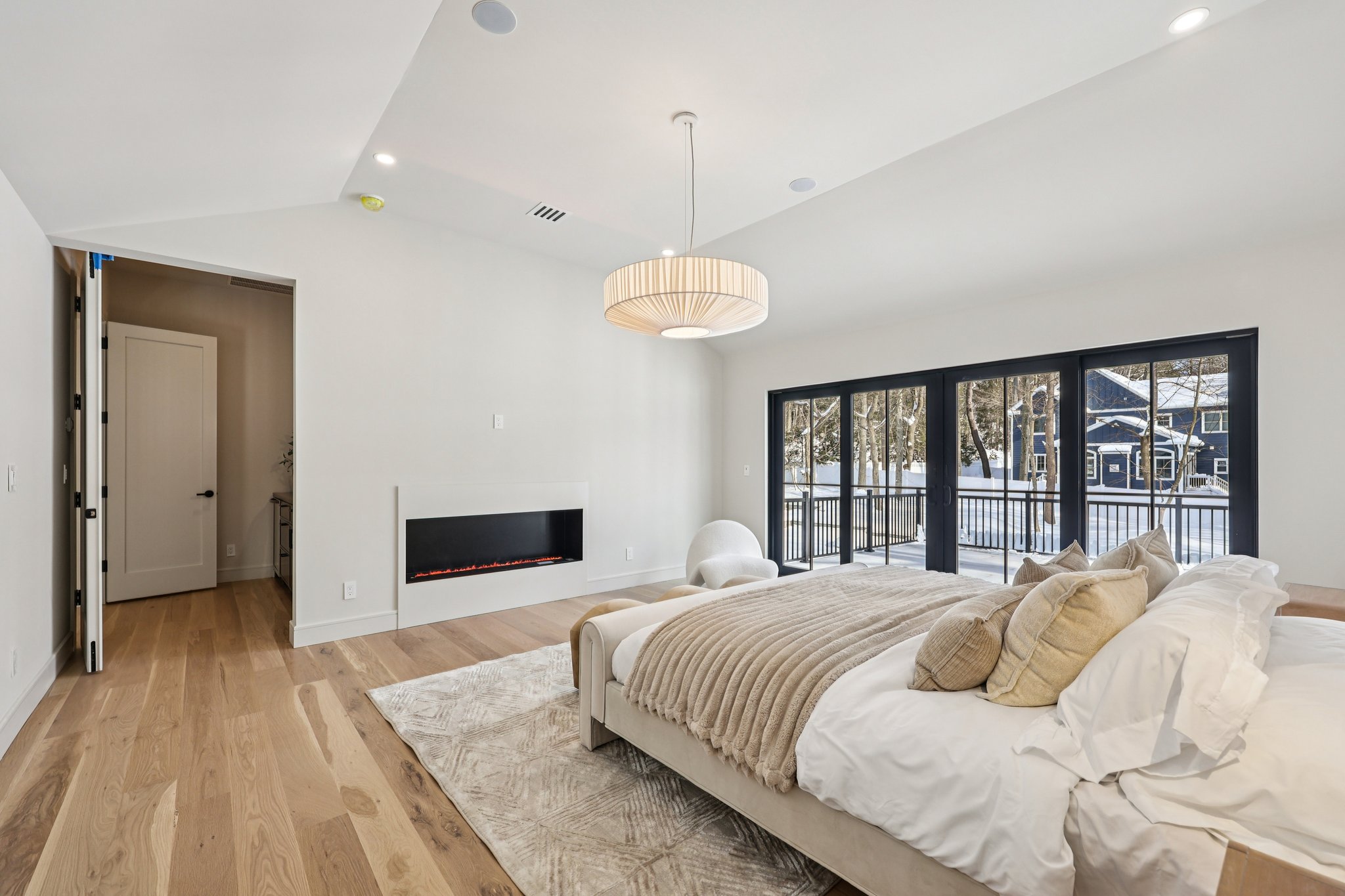 MacArthur Ave-S2502-047.jpg