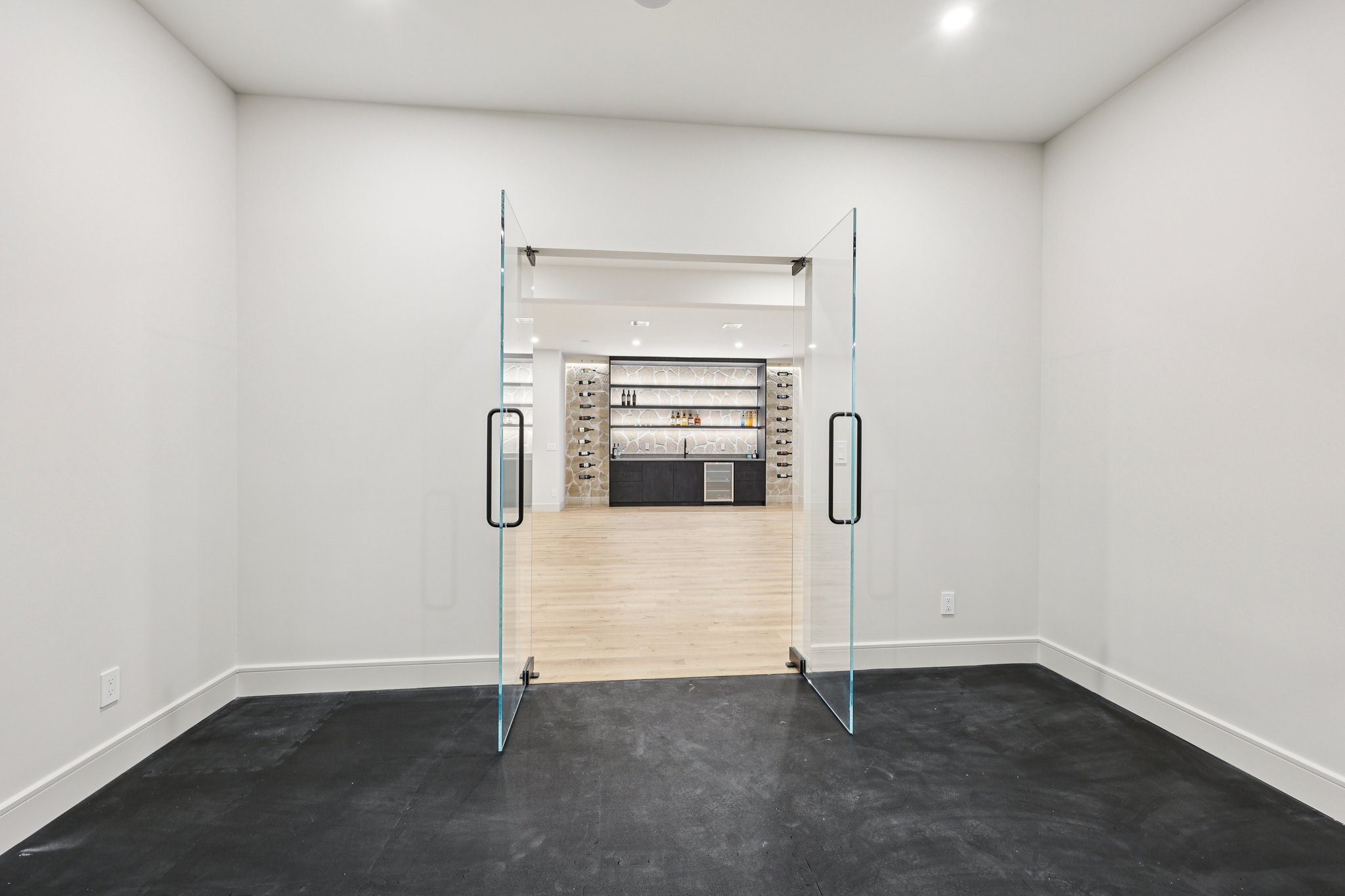 MacArthur Ave-S2502-086.jpg