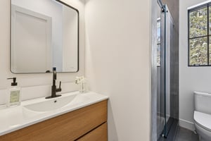 MacArthur Ave-S2502-040.jpg