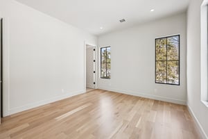 MacArthur Ave-S2502-063.jpg