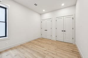 MacArthur Ave-S2502-071.jpg