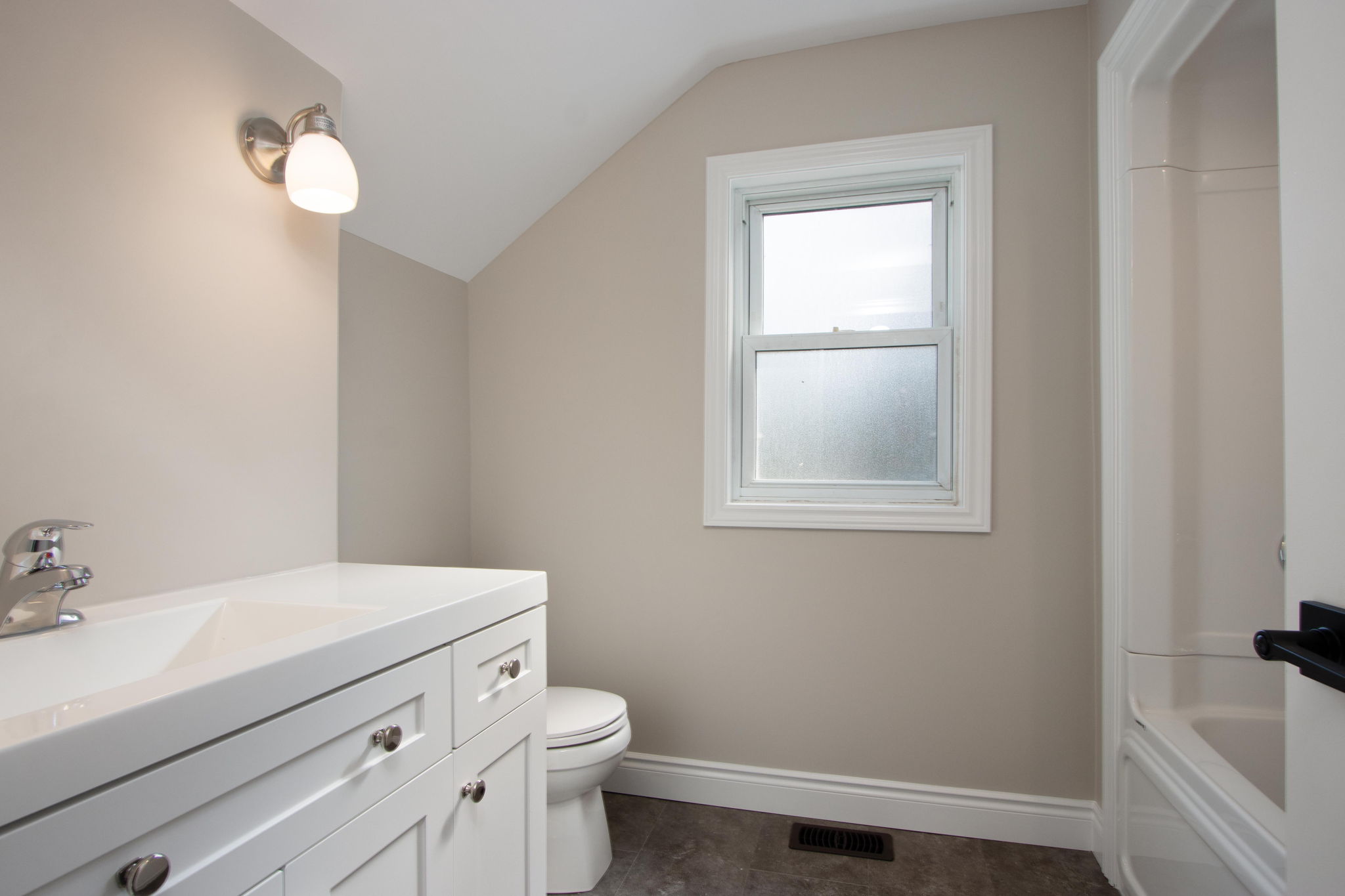 91 McNab St, Stratford, ON N5A 1Z3 Picture Your Home