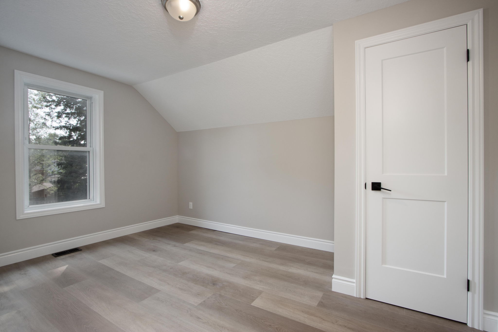 91 McNab St, Stratford, ON N5A 1Z3 Picture Your Home