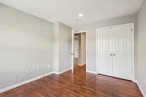 Mountain Blvd-S1608-033.jpg
