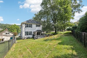 Mountain Blvd-S1608-051.jpg