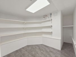  Photo 50