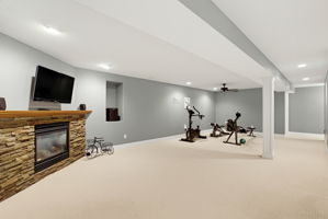  Photo 39