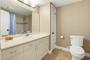  Photo 44