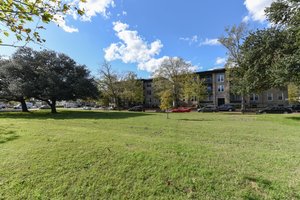 910 Greenway Ct, Norfolk, VA 23507, USA Photo 39