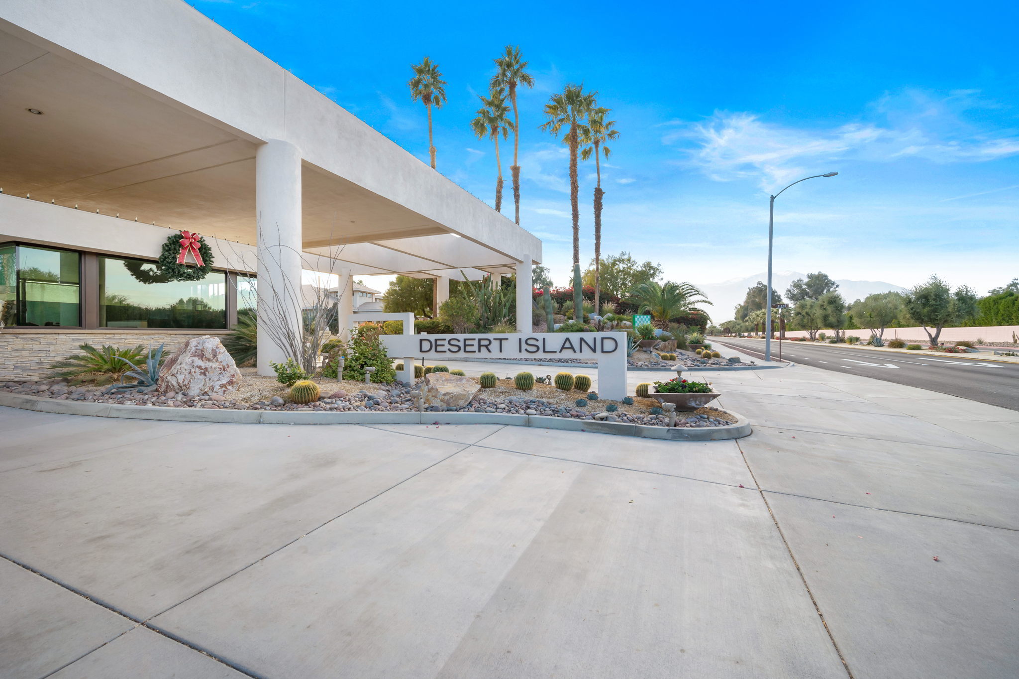 900 Island Dr, Rancho Mirage, CA 92270, USA Photo 46