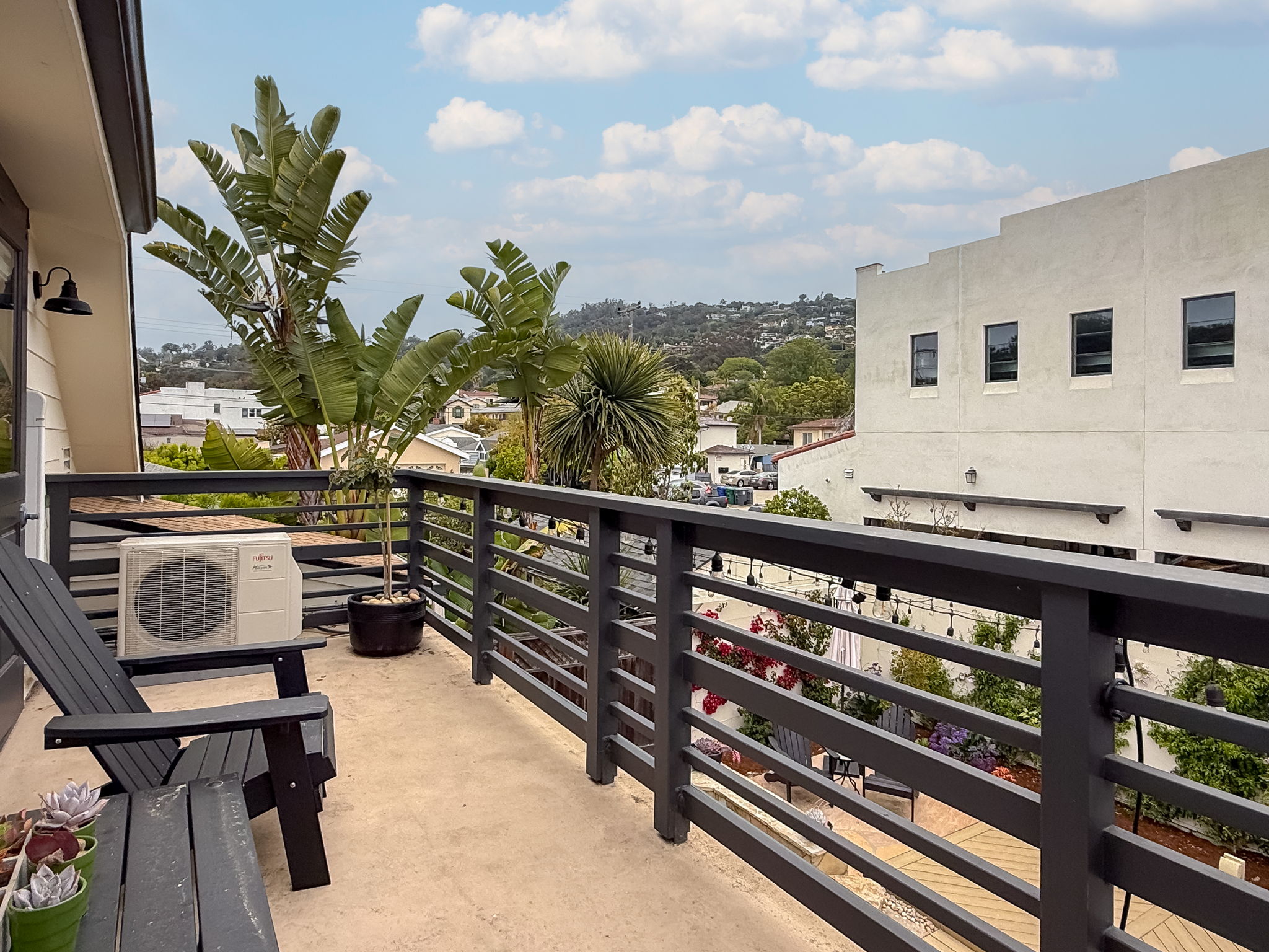 29 - Balcony