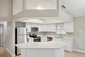 SW 9th Ave-S0609-008.jpg