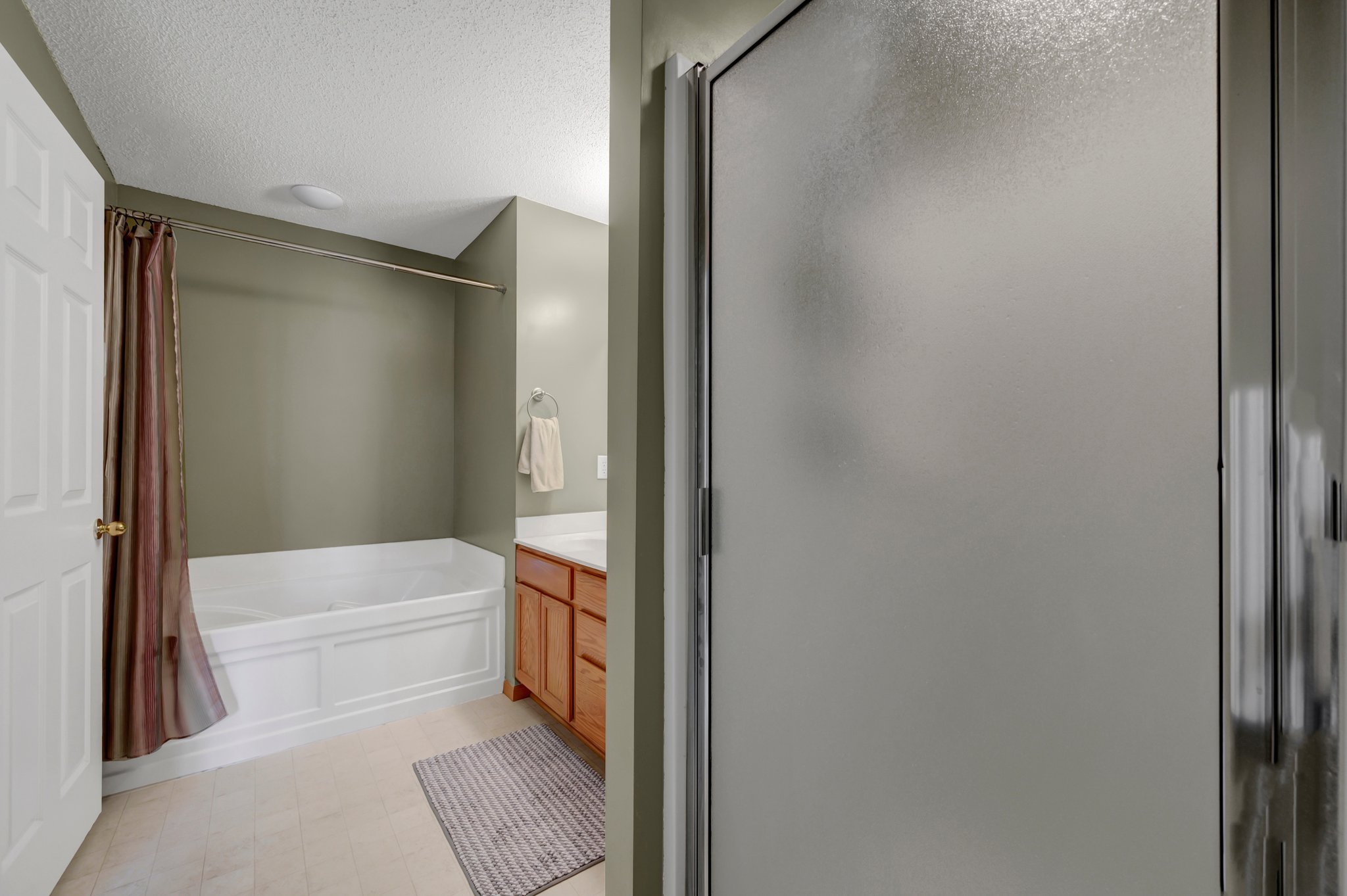 910 Village Pkwy, Circle Pines, MN 55014, US Photo 25